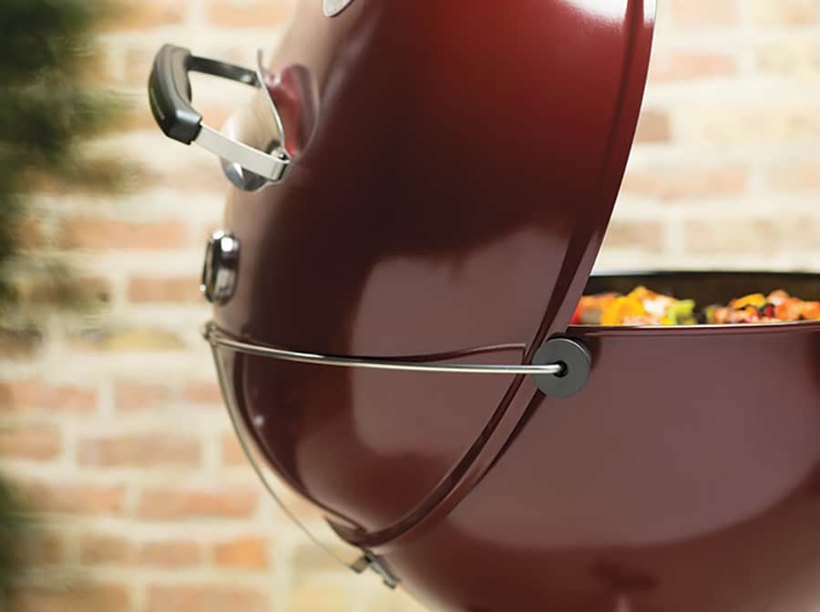 Barbecue charbon de bois Master-Touch 57cm GBS Crimson Red - WEBER -  Mr.Bricolage