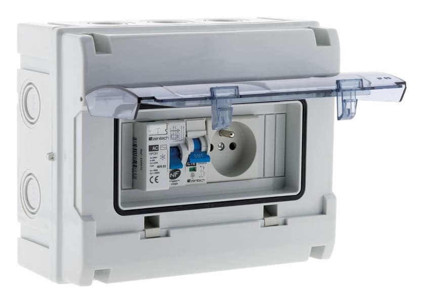 Boîtier Protection Étanche pour 5 prises électriques 39x22,8x13,8cm +  multiprise - ELECTRALINE - Mr.Bricolage