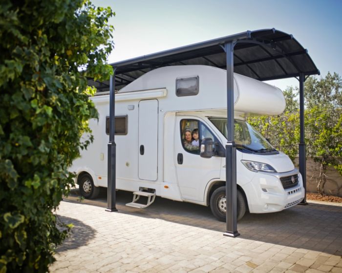 Protection de camping car en aluminium et couverture polycarbonate