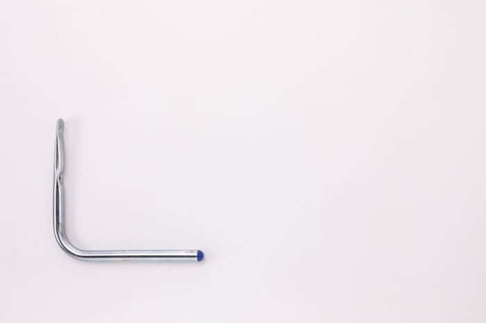 Crochet de rangement droit Mottez - Longueur 20 cm - Diamètre 16 mm de  Crochet à fixer