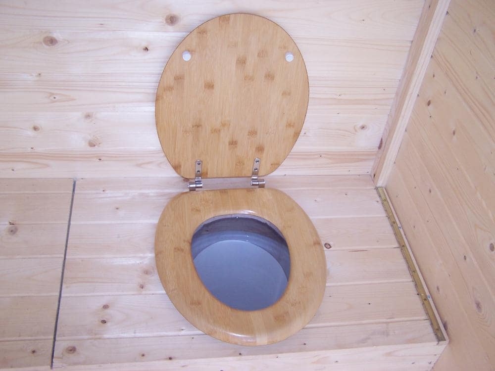 Des toilettes sèches au fond du jardin - créations et bricolages d'Oli